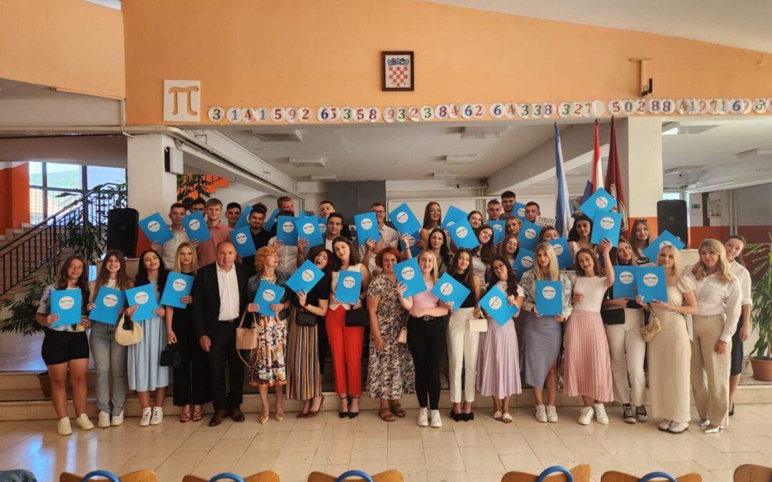 ISPRATILI SMO JOŠ JEDNU USPJEŠNU GENERACIJU MATURANATA