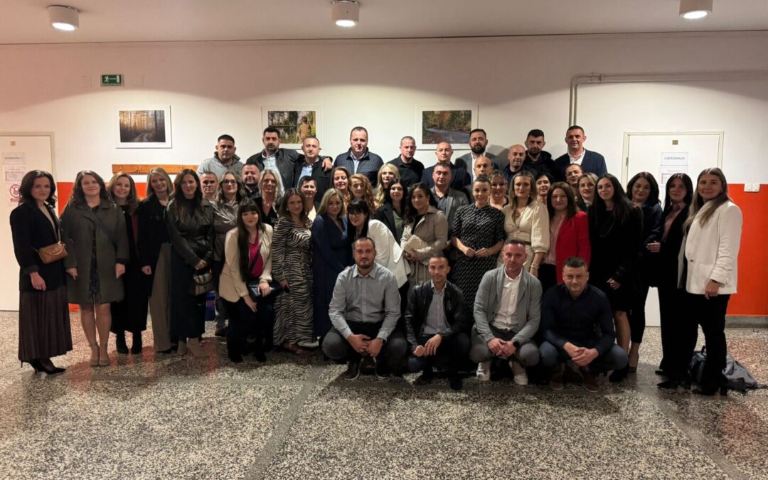 GENERACIJA MATURANATA 2004./2005. PROSLAVILA 20. GODIŠNJICU MATURE