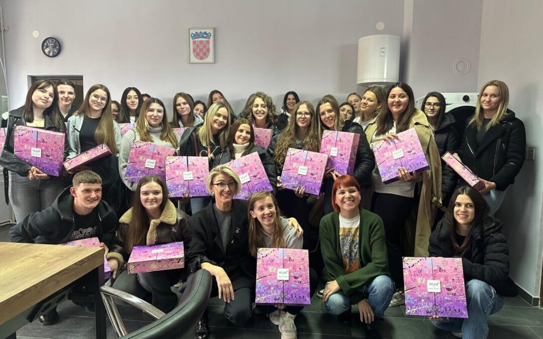 SANDRA ZAJEC U FRIZERSKOM PRAKTIKUMU