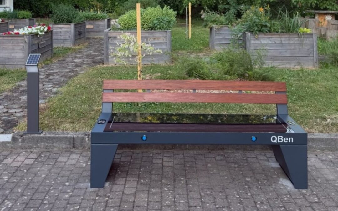 ŠKOLSKI VRT DOBIO PRVU PAMETNU KLUPU U GRADU